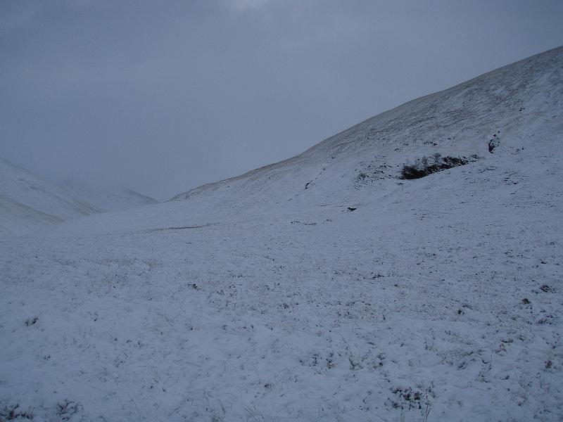 Ascent upto coll before Stob Ban.jpg